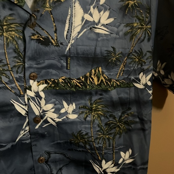 Palm trees Hawaiian vacation style shirt. B3 - Picture 2 of 5